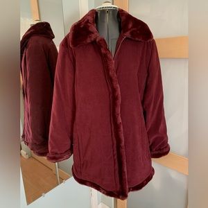 Jones NY Maroon Faux Fur Trim Jacket,L